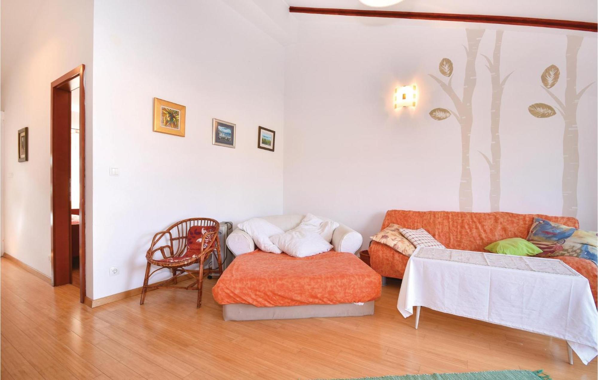 2 Bedroom Gorgeous Apartment In ストモルスカ エクステリア 写真